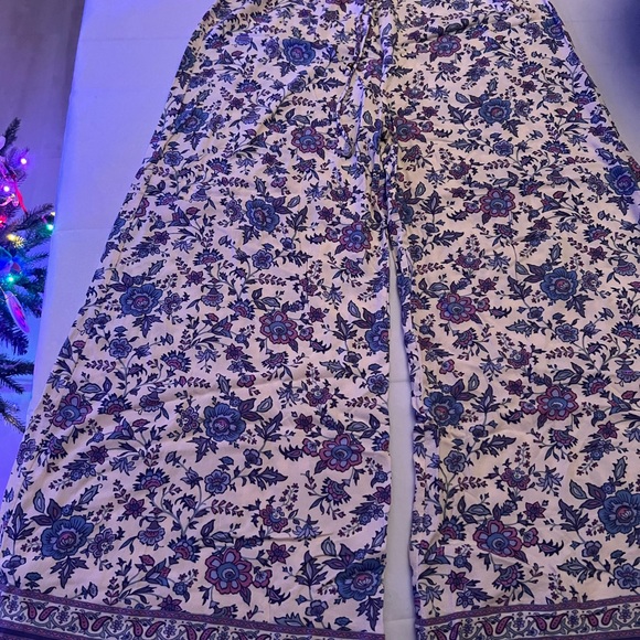 Spell Cream Floral Wide Leg pant - Picture 6 of 8